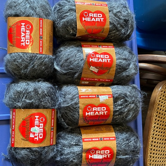 Red heart Symphony, yarn. 6 skeins, very soft, dark charcoal, gray - Picture 2 of 8